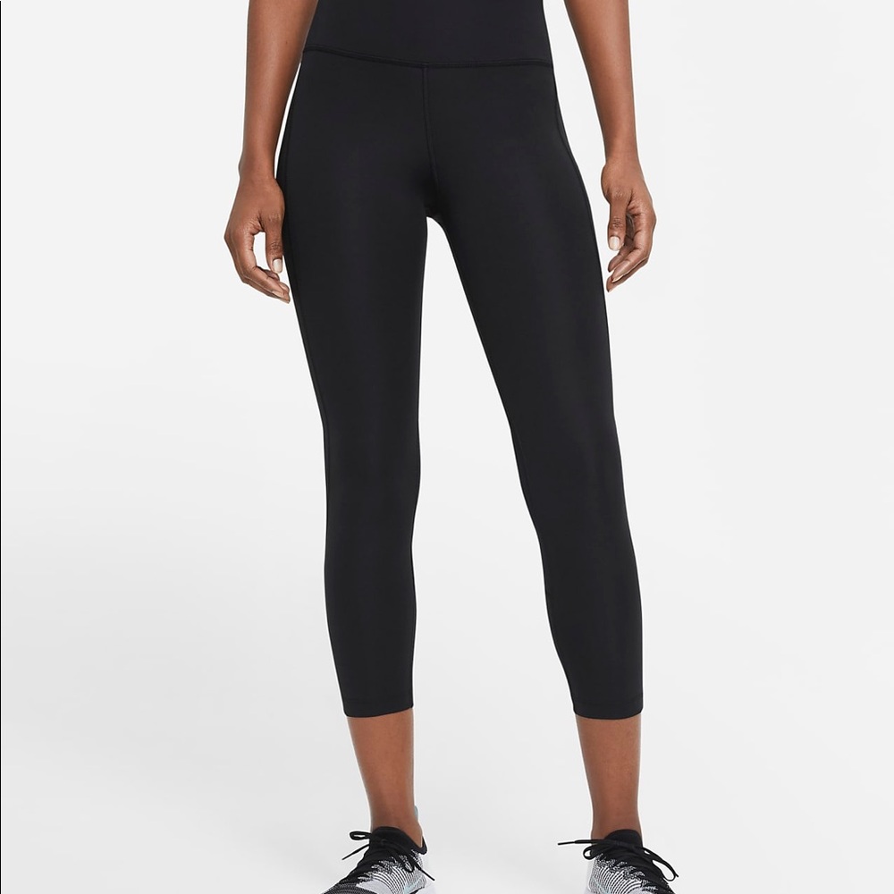 Nike Women's Epic Fast Cropped Running Leggings